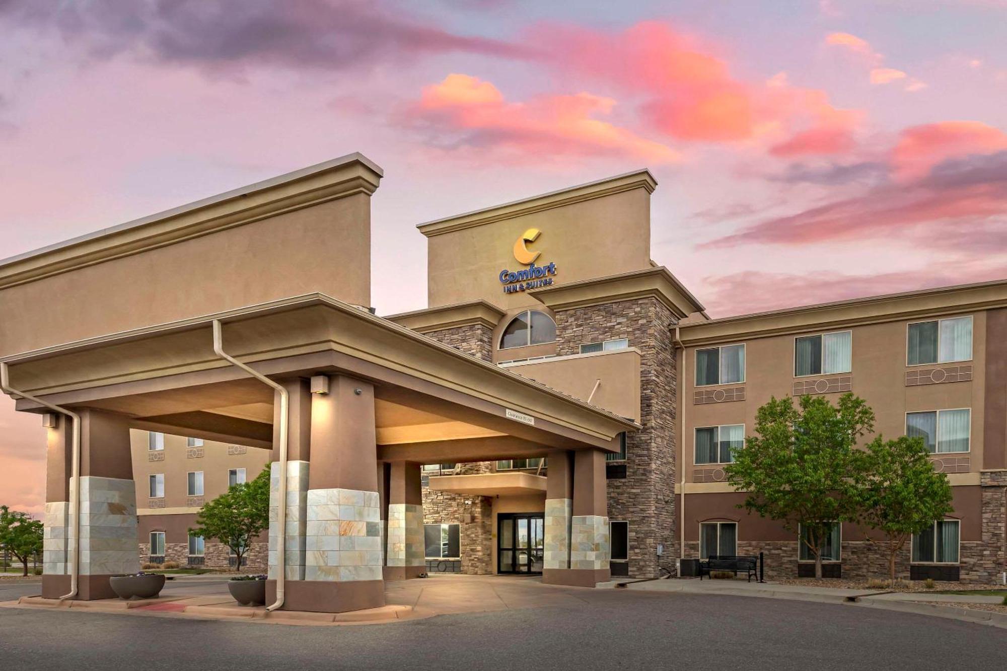 Comfort Inn & Suites Brighton Denver Ne Medical Center Esterno foto