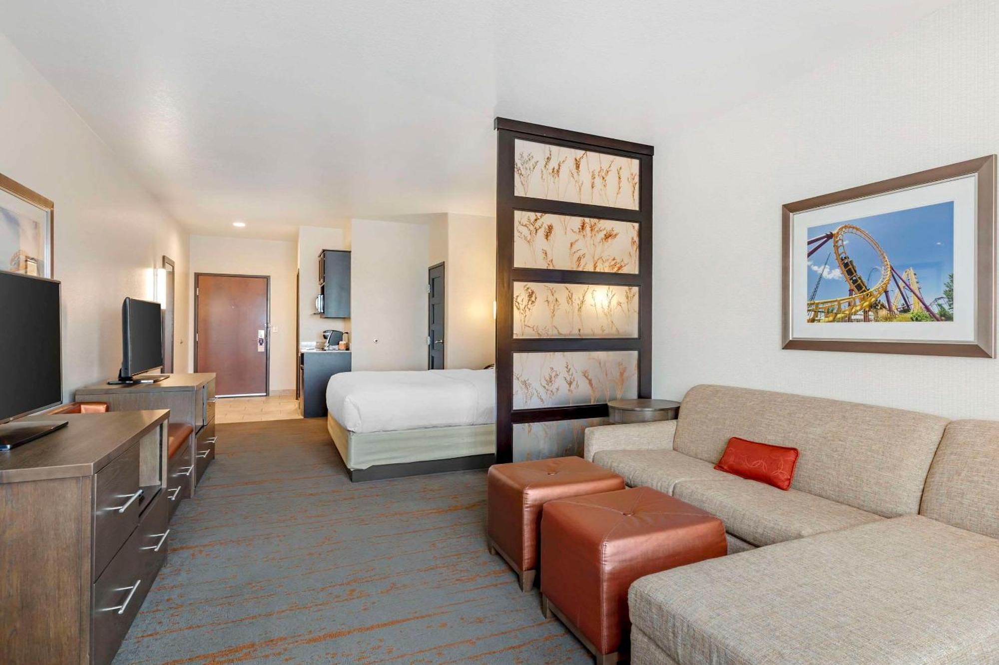 Comfort Inn & Suites Brighton Denver Ne Medical Center Esterno foto