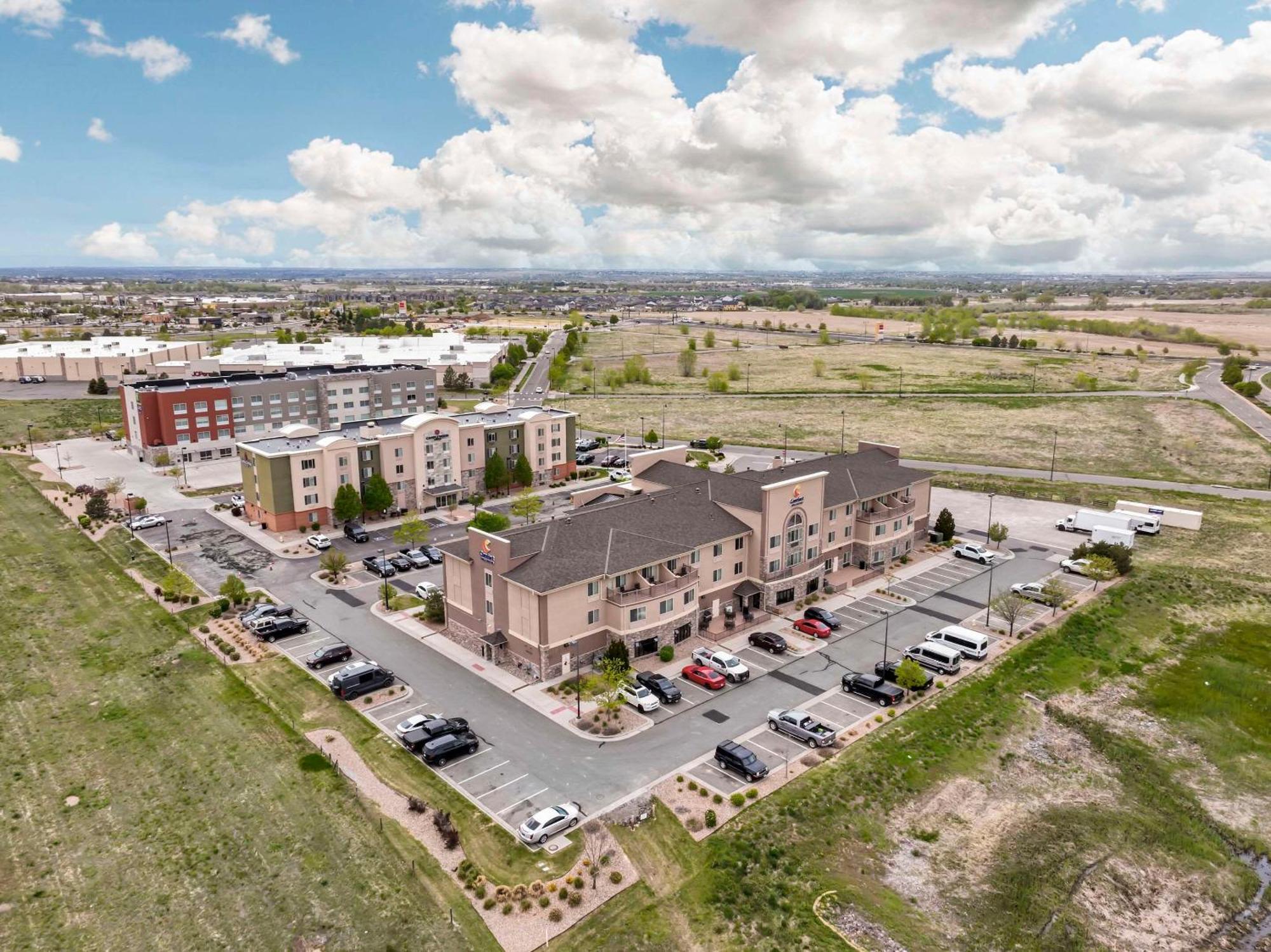 Comfort Inn & Suites Brighton Denver Ne Medical Center Esterno foto
