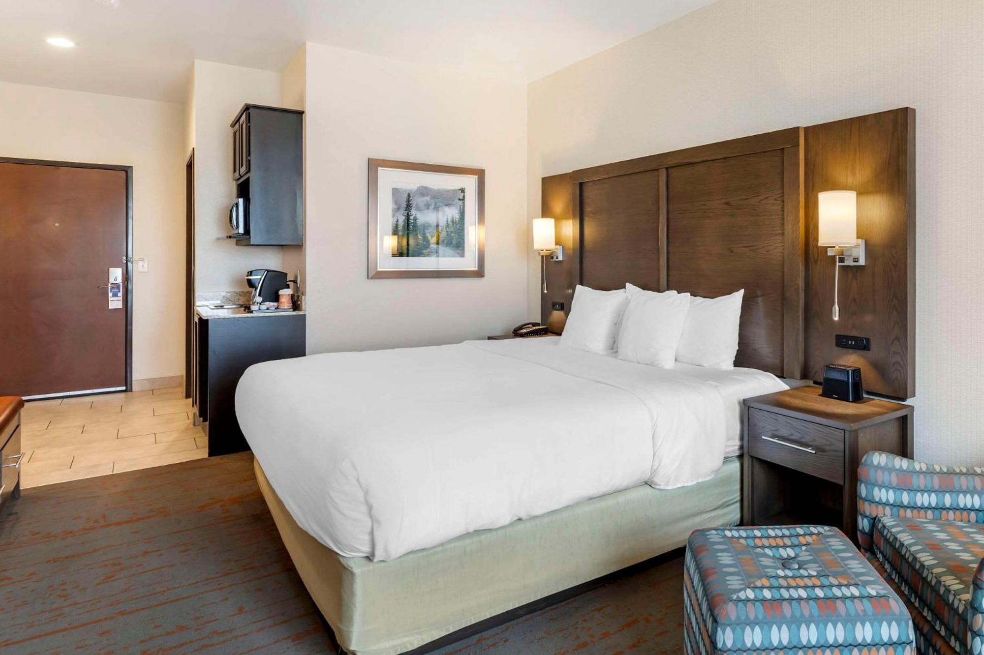 Comfort Inn & Suites Brighton Denver Ne Medical Center Esterno foto