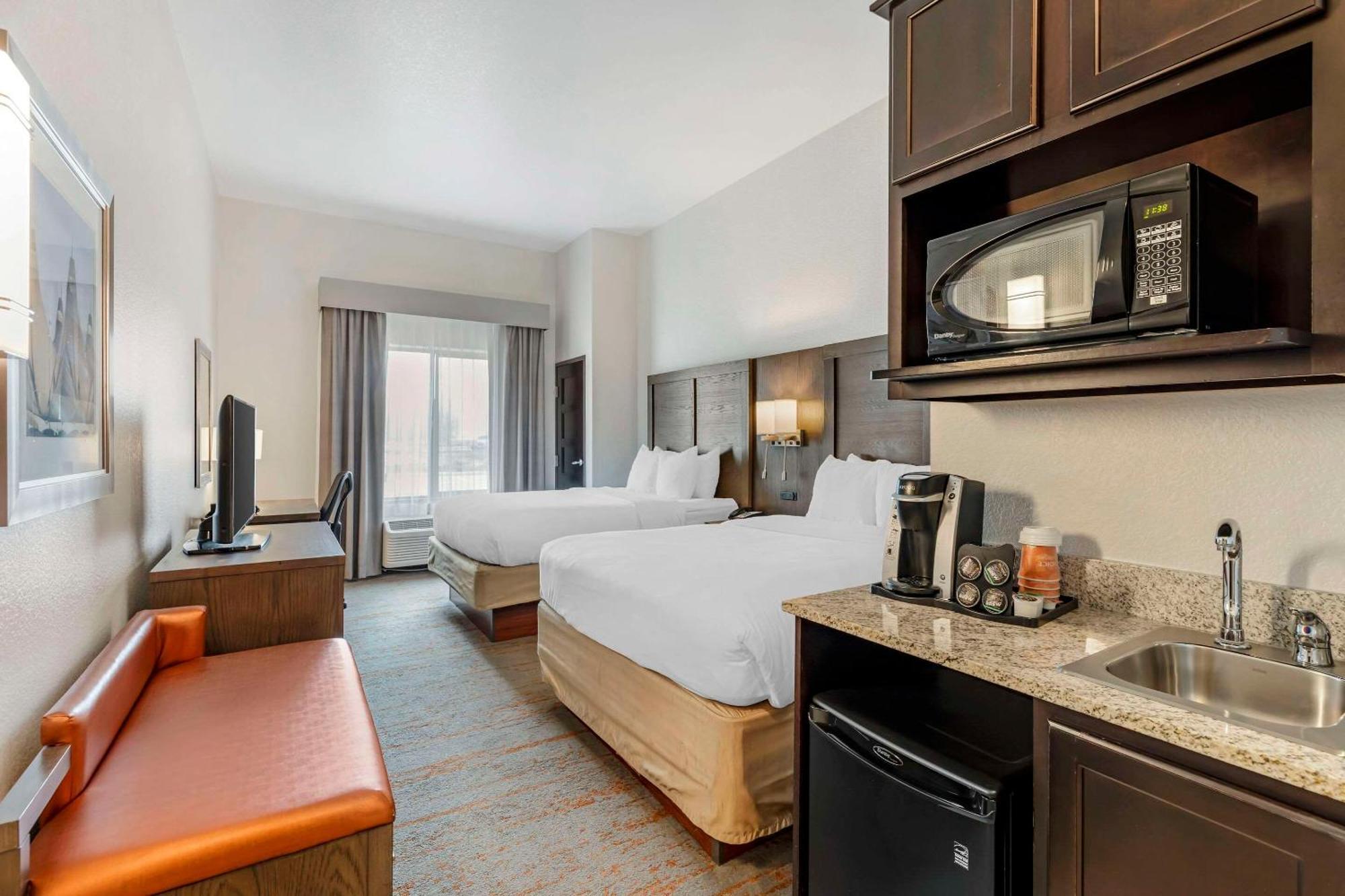 Comfort Inn & Suites Brighton Denver Ne Medical Center Esterno foto