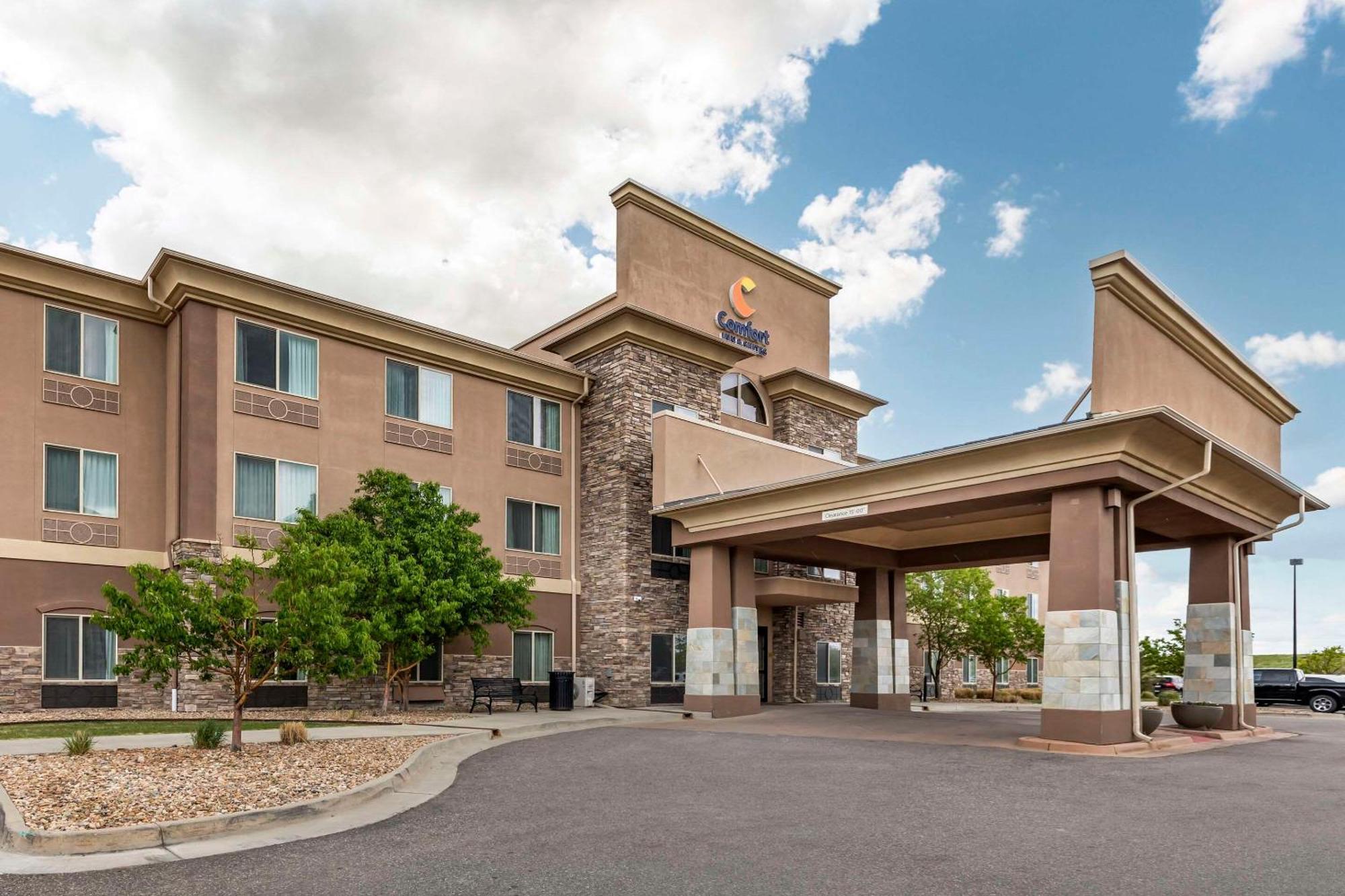 Comfort Inn & Suites Brighton Denver Ne Medical Center Esterno foto