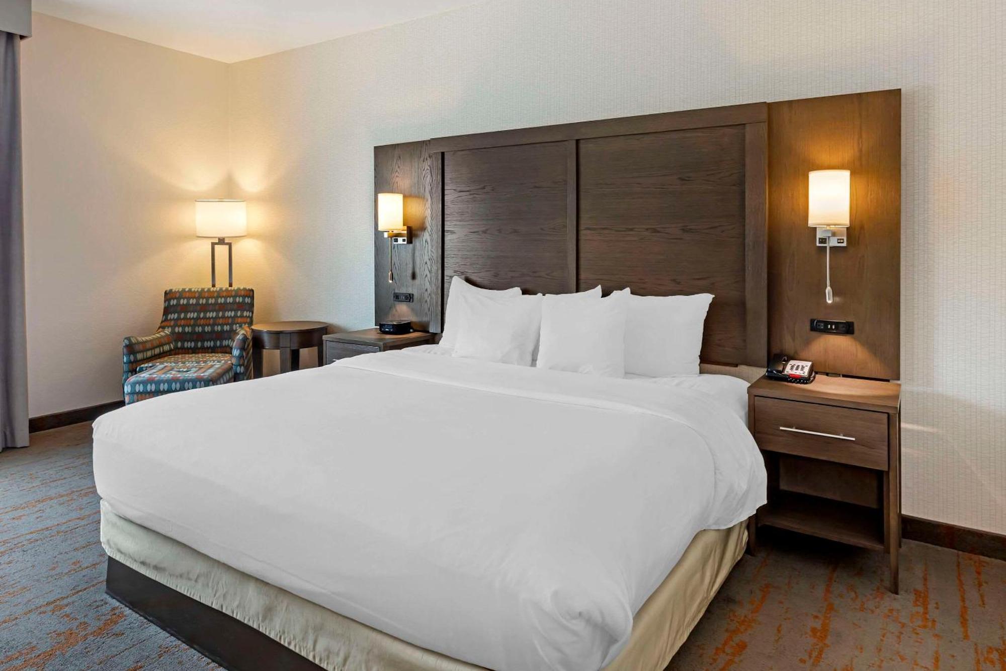 Comfort Inn & Suites Brighton Denver Ne Medical Center Esterno foto